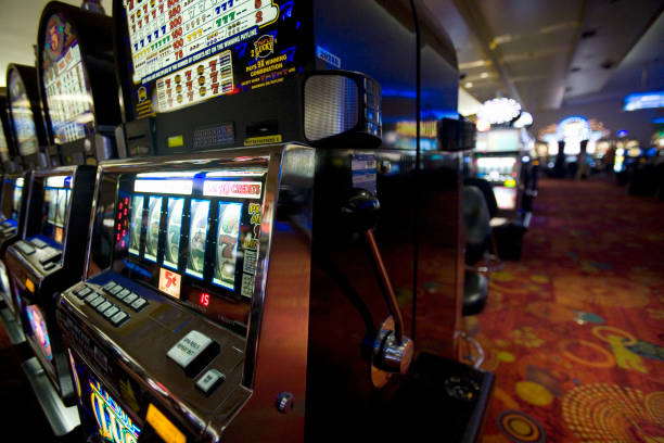 jitutoto mobile sportsbook and live dealer screen on a phone